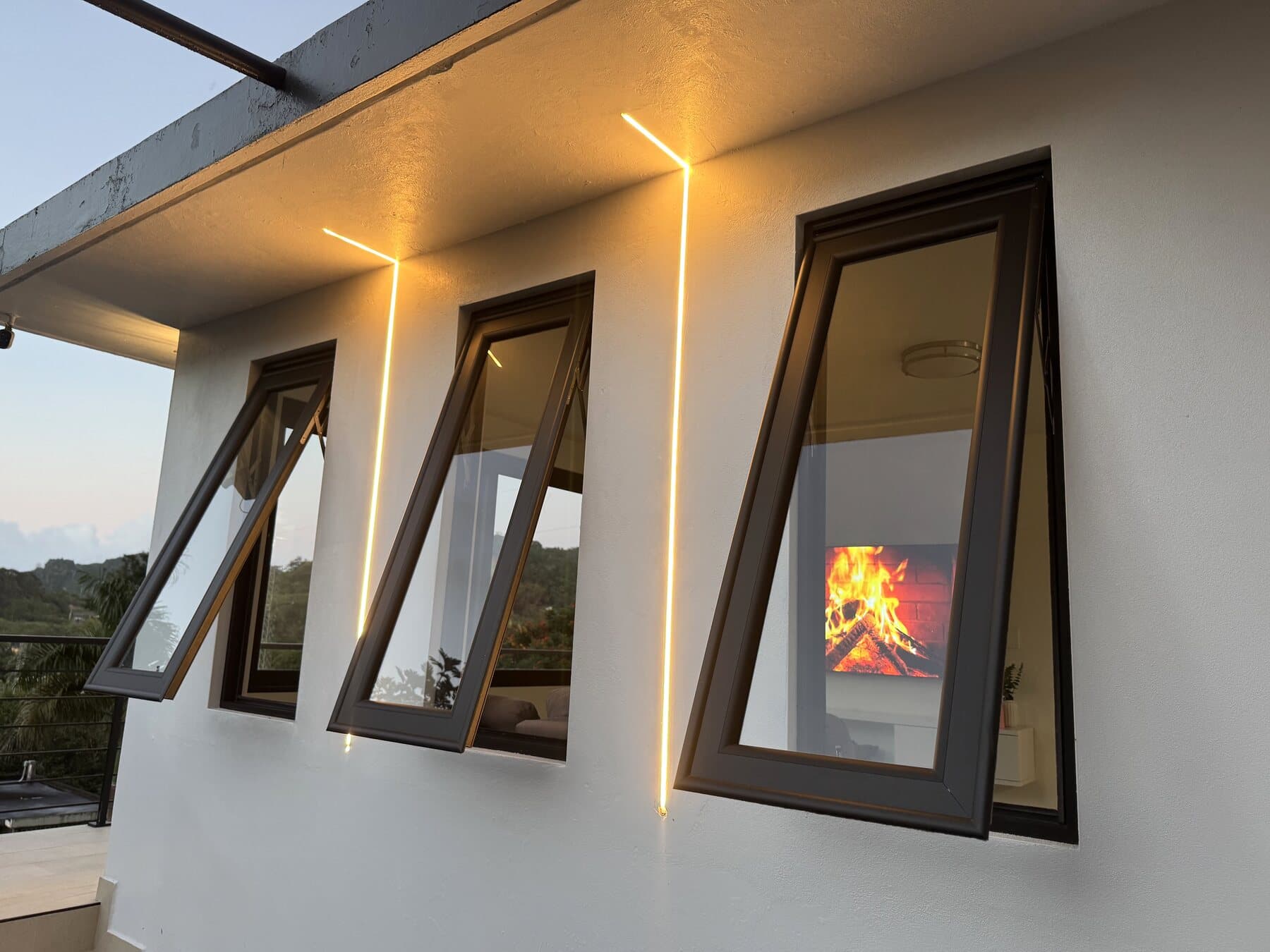 Ventana Proyectable Negro Mate